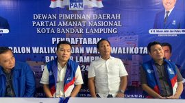 Perdana, Iqbal Ardiansyah, S.Si., MM, mengikuti pendaftaran penjaringan calon walikota Bandar Lampung di Partai Amanat Nasional. Foto : Dok berandalappung.com