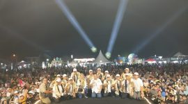 Hanan A. Razak Gelar Konser di Lapangan Merdeka, Kampung Astomulyo, Kecamatan Punggur, Kabupaten Lampung Tengah. Foto : Sahabat Hanan