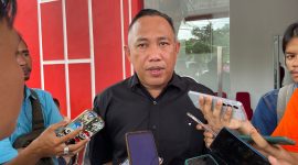 Bakal Calon Gubernur Lampung Umar Ahmad di Kantor PDIP Lampung. Foto : Wildanhnafi/berandalappung.com