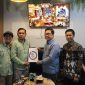 Ketua KPU Lampung dan Anggota AMSI Lampung. Foto : berandalappung.com