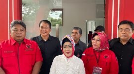 Mantan Kepala Dinas Kesehatan (Kadiskes) Provinsi Lampung Reihana usai mengikuti fit and propertest di PDIP sebagai Calon Wali Kota Bandar Lampung. Dok : berandalappung.com