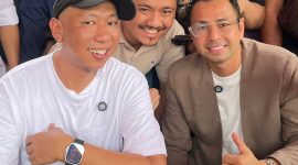 Ketua Tidar Lampung Riza Fahlevi, Ketua DPD Gerindra Lampung Rahmat Mirzani Djausal dan Raffi Ahmad usai santap Bubur Ayam. Dokumen Pribadi 
