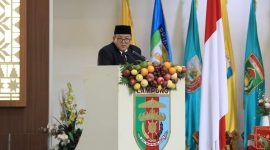 Gubernur Lampung, Arinal Djunaidi saat menghadiri rapat paripurna DPRD Lampung, Rabu (8/5/2024). (Foto:Dok/Pemprov Lampung)