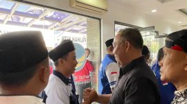Umar Ahmad ketemu dengan Sahabatnya Rakhmat Husein di DPW NasDem. Foto: berandalappung.com