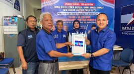 Anggota DPRD Kota Bandar Lampung serahkan berkas pencalonan wakil Walikota Bandar Lampung di Kantor Demokrat Bandar Lampung. Dok : berandalappung.com