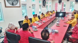 
Ketua DPD Partai Golkar Lampung sekaligus Gubernur Lampung Arinal Djunaidi, menjalani fit and proper test di PDIP Lampung. Dok : Yopie Pankey