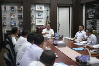 Gubernur Lampung Arinal Djunaidi mendukung pelaksanaan Seri Kualifikasi Krui Pro Liga Selancar Dunia atau World Surf League (WSL) Krui Pro Qualyfing Series (QS) 5000 Tahun 2024. Dok : Adpim
