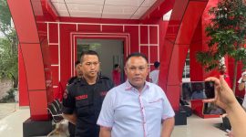 Bupati Lampung Selatan, Nanang Ermanto kembali maju manjadi bakal calon Bupati Seusai melaksanakan uji kelayakan di DPD PDI Perjuangan Lampung. Foto : Wildanhanafi/berandalappung.com