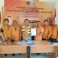 Ketua DPC Hanura Tubaba serahkan berkas pencalonan kepala daerah ke DPD Hanura Lampung. Foto : Dok berandalappung.com