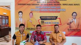 Nadirsyah Bakal calon wakil Bupati Tulang Bawang Barat usai mengikuti fit and propert test di DPD Hanura Lampung. Foto : Wildanhanafi /berandalappung.com
