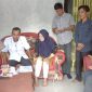 Ketua KPU Pesawaran Yatin Putro Sugino disaat melaksanakan monitoring petugas pantarlih saat mencoklit warga masyarakat kedondong. Foto : Ist
