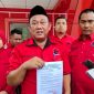 DPP Partai PDI Perjuangan berikan surat tugas kepada petahana Bupati Lampung Selatan Nanang Ermanto. Foto : Wildanhanafi/berandalappung.com