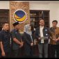 Penyerahan Surat Rekomendasi untuk mengusung Dewi Handajani dan Kurnain sebagai bakal calon pasangan Bupati dan Wakil Bupati Tanggamus pada Pilkada 2024. Foto : Ist