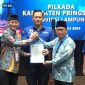 Dewan Pimpinan Pusat Partai Demokrat secara resmi memberikan surat rekomendasi kepada Adi Erlansyah dan Hisbullah sebagai Calon Bupati dan Calon Wakil Bupati. Foto : Ist 