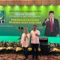Nanda-Antonius  menerima surat rekomendasi atau Dokumen Model B Persetujuan Parpol KWK dari Partai Kebangkitan Bangsa (PKB). Foto : Ist