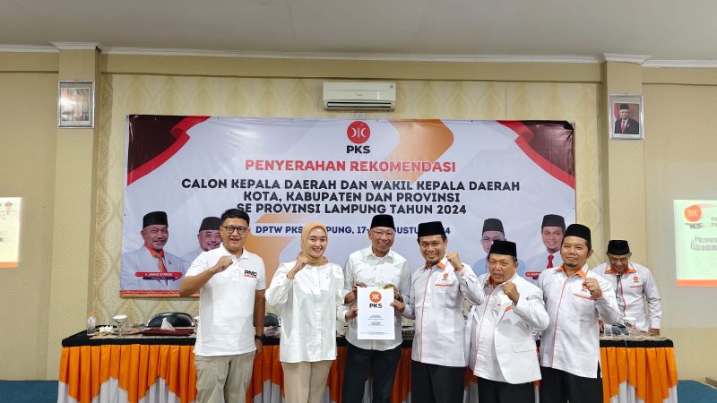 PKS Resmi usung pasangan Rahmat Mirzani Djausal bersama Jihan Nurlela untuk Pilgub Lampung. Foto : Wildanhanafi/berandalappung.com