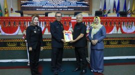 Pemerintah Lampung Sampaikan Raperda Pertanggungjawaban APBD 2023 dan RPJMD 2025-2045. Foto : Wildanhanafi/berandalappung.com