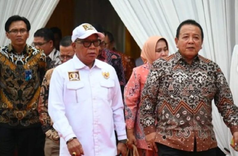 Anggota DPRD Lampung, I Made Bagiasa, mendampingi Gubernur Lampung, Arinal Djunaidi, meresmikan Pasar UMKM Lampung di Komplek PKOR Way Halim, Kota Bandar Lampung. 