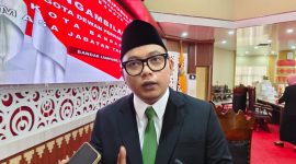 Anggota DPRD yang dilantik adalah Ahmad Muqhis, yang berasal dari Partai Kebangkitan Bangsa (PKB). Foto : Wildanhanafi/berandalappung.com
