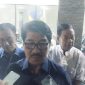 Partai Nasdem secara resmi memberikan surat keputusan persetujuan B1 partai politik KWK atau B1KWK, kepada pasangan Hamartoni Ahadis dan Romli, untuk maju di pemilihan kepala daerah (Pilkada) Lampung Utara 2024. Foto : Wildanhanafi/berandalappung.com