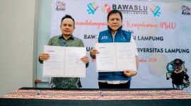 Bawaslu Lampung bersama IKA Unila Teken Mou Cegah Pelanggaran Pemilu di Pilkada 2024. Foto : Bawaslu Lampung 
