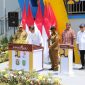 Presiden RI Joko Widodo, didampingi Pj. Gubernur Lampung Samsudin meresmikan revitalisasi Pasar Pasir Gintung, Bandar Lampung. Foto : Biro Adpim Lampung