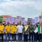 Pasangan calon bupati dan wakil Pringsewu Ririn Kuswantari- Wiriawan Sada Melindra resmi mendaftar di KPU Pringsewu pada Rabu, (28/8/2024). Foto : Wildanhanafi/berandalappung.com