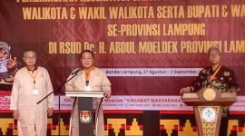Pasangan Calon Gubernur dan  wakil Gubernur, Arinal Djunaidi dan Sutono, menjalani pemeriksaan kesehatan di Rumah Sakit Umum Daerah (RSUD) Abdul Moeloek. Foto : wildanhanafi/berandalappung.com
