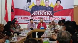 Rapat tim pemenangan dan persiapan deklarasi Ardjuno di kantor DPD PDI Perjuangan Lampung. Foto : Ist