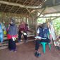 Dosen Proteksi Tanaman FP Unila melaksanakan kegiatan pengabdian masyarakat di Desa Gunung Tiga, Kecamatan Batanghari Nuban, Kabupaten Lampung Timur.  