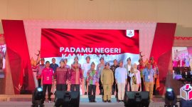 Bawaslu Lampung menggelar deklarasi Kampanye Damai dan Pilkada Damai dalam rangka Pemilihan Gubernur dan Wakil Gubernur Lampung 2024. Foto : Wildanhanafi/berandalappung.com