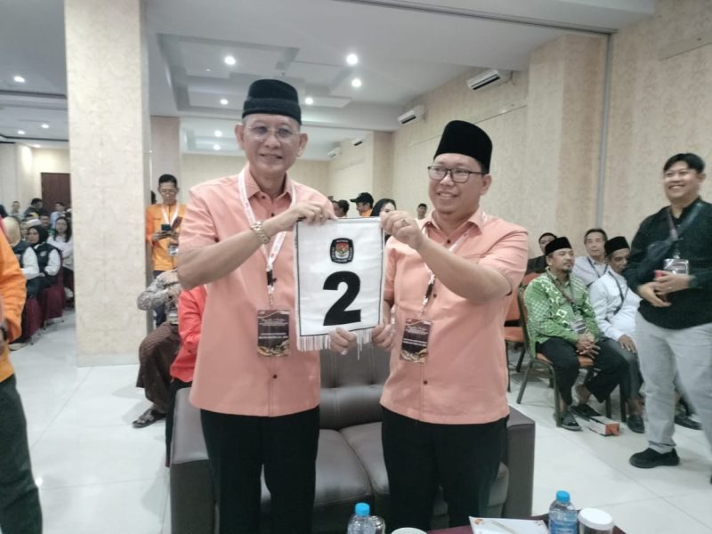 Setelah Diundi, Adi Erlansyah dan Hisbullah Huda Dapat Nomor Urut 2. Foto : Ist