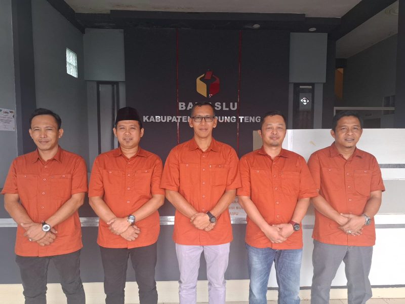 Bawaslu Lampung Tengah kembali meneruskan dugaan pelanggaran netralitas yang dilakukan oleh salah satu kepala kampung di wilayah tersebut kepada Bupati Lampung Tengah. 