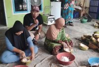 Pasangan calon Rahmat Mirzani Djausal dan dr. Jihan Nurlela langsung turun ke desa-desa tertinggal, terdepan, dan terluar (3T) di Lampung. 
