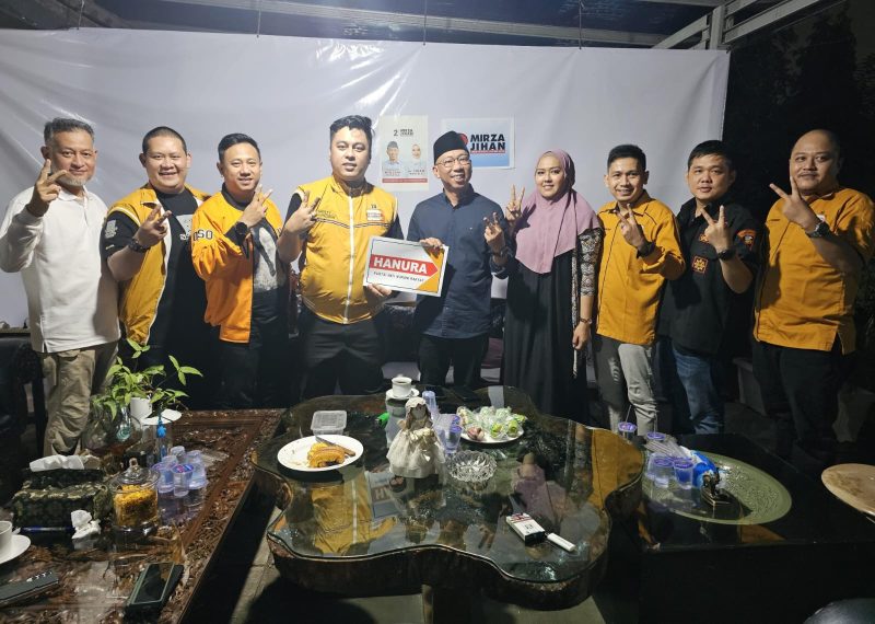 Hanura Lampung resmi mendukung penuh pasangan calon gubernur dan wakil gubernur Lampung Rahmat Mirzani Djausal (RMD) dan Jihan Nurlela di Pemilihan gubernur Lampung 2024. Foto : Ist
