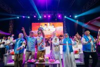 Mirza-Jihan Hadiri Shalawat Kebangsaan di Lampung Timur Bersama Gus Miftah. Foto : Ist