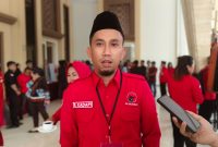 Calon bupati Waykanan Resmen Kadapi seusai mengikuti Rapat Kerja Daerah Khusu DPD PDI Perjuangan Lampung. Foto : Wildanhanafi/berandalappung.com