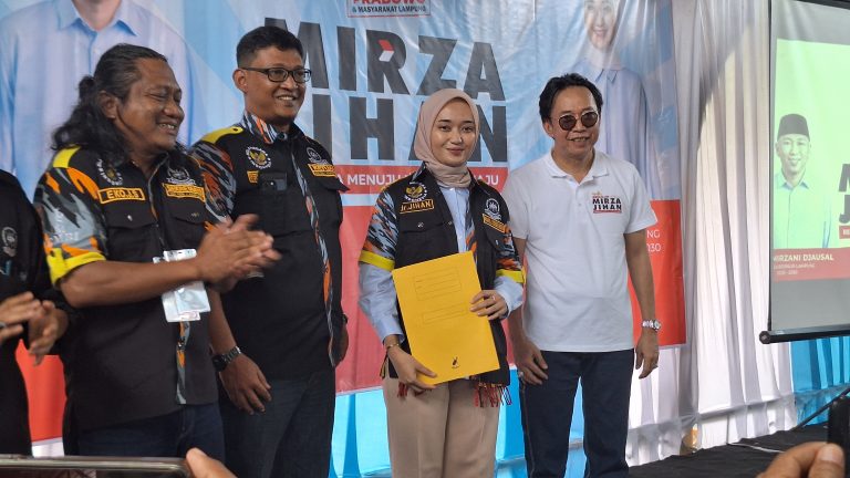 Calon wakil gubernur Lampung, dr. Jihan Nurlela mengajak seluruh organ relawan yang tergabung dalam Tim Pemenangan Terpadu (TPT) Mirza-Jihan untuk mengedepankan kampanye damai. Foto : Ist