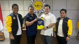 Penyerahan SK dari AMPI Pusat ke AMPI Lampung untuk memenangkan calon kepala daerah yang diusung dari Golkar. Foto : Ist