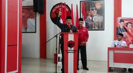 Calon Gubernur Lampung nomor urut 1, Arinal Djunaidi, menyampaikan komitmennya untuk menyelesaikan berbagai permasalahan di Lampung Selatan, khususnya di wilayah Pelabuhan Bakauheni. Foto : Ist