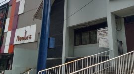 Penempatan reklame Cv. Devis menjadi pertanyaan, meski diduga tidak sesuai aturan karena berdiri tegak di halaman Gereja Baptis Pertama Lampung. Dok: berandalappung.com