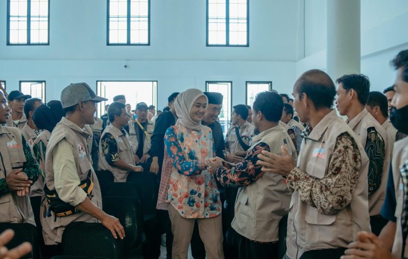 Calon wakil gubernur Lampung Jihan Nurlela menghadiri bimbingan teknis pekon se-Tanggamus. Foto: Ist