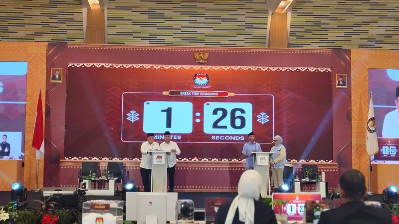 RMD-Jihan Nurlela, mendapat pertanyaan mengenai perbaikan jalan rusak di berbagai kabupaten di Lampung.