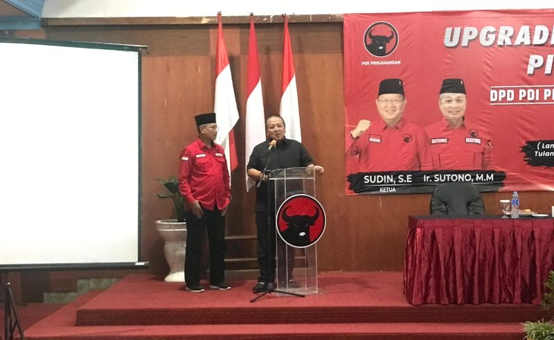 DPD PDI Perjuangan Provinsi Lampung menggelar upgrading para pelatih saksi daerah zona 2 di Soeltan Luxe Hotel Bandar Lampung. 