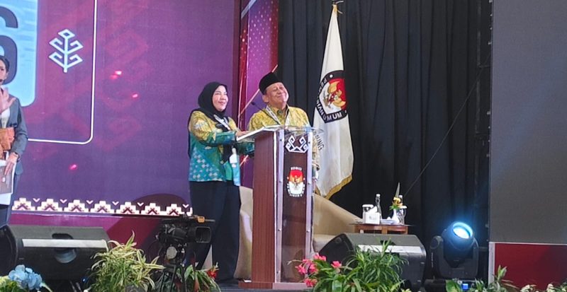 Calon Walikota dan Wakil Walikota Bandar Lampung menyatakan visi untuk mewujudkan Bandar Lampung sebagai kota yang sehat, cerdas, dan aman. Foto: Wildanhanafi/berandalappung.com