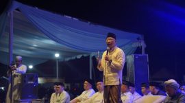 Rahmat Mirzani Djausal, Calon Gubernur Lampung mengajak masyarakat untuk bersyukur dan terus bersholawat. 