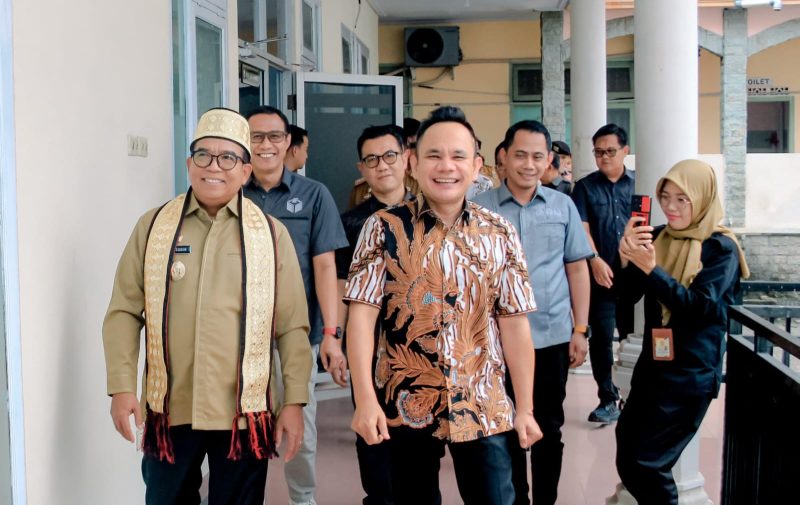 Pj. Gubernur Samsudin menekankan pentingnya kolaborasi antara KPU, Bawaslu, dan Pemerintah Provinsi Lampung. 