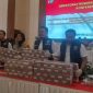 Polisi mengamankan barang bukti berupa uang Rp134 juta, sepeda motor Honda Vario, Ponsel, buku tabungan bank, rekening koran bank, dan nota pembelian bibit pohon.