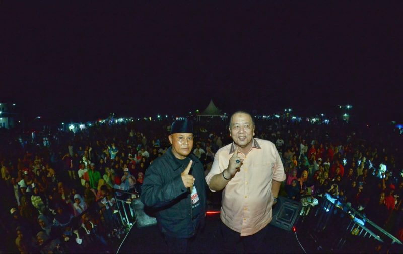 Kampanye terakhir calon pasangan calon gubernur dan wakil gubernur Lampung di Lampung Selatan. 