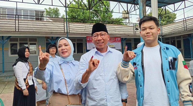 Calon Gubernur Lampung nomor urut 2, Rahmat Mirzani Djausal, menjalani ikhtiar khusus menjelang pemungutan suara Pilgub 2024.